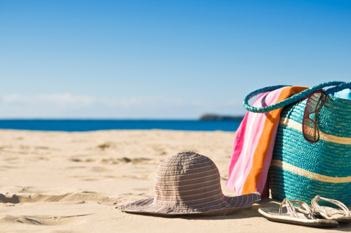 beach bag and sun hat