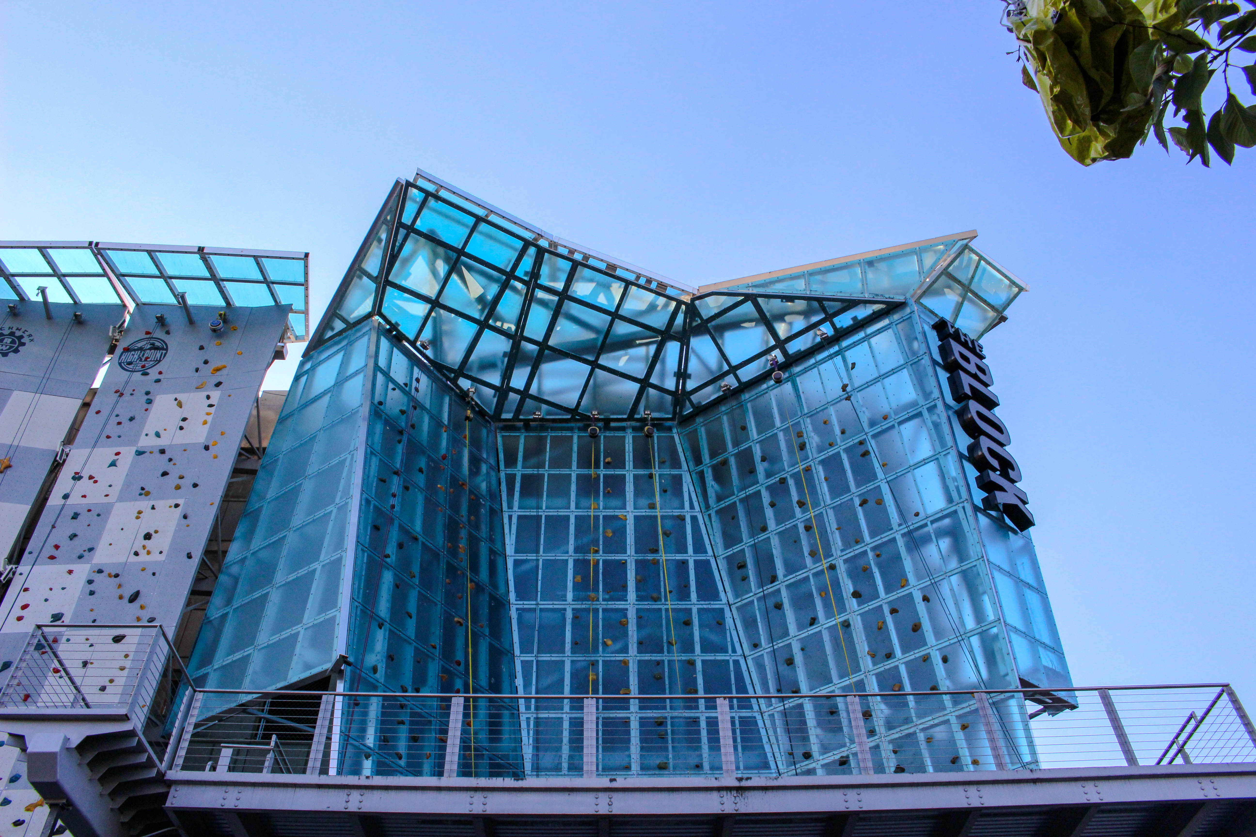 climbing wall- chattanooga tn- compass and twine 