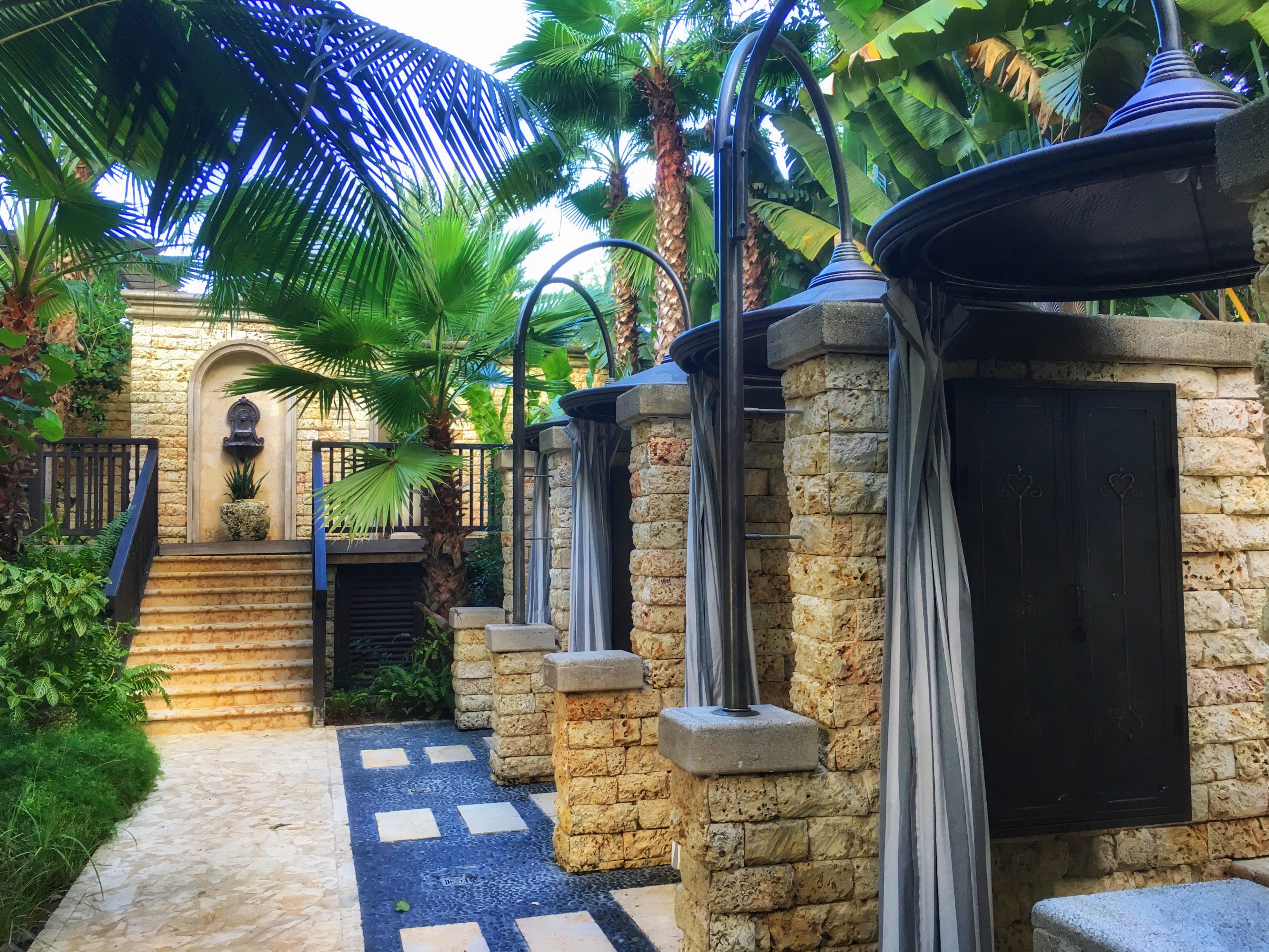 Best-Spas-In-The-World-Compass and Twine-2