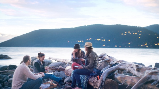 picnic on rocks.jpg