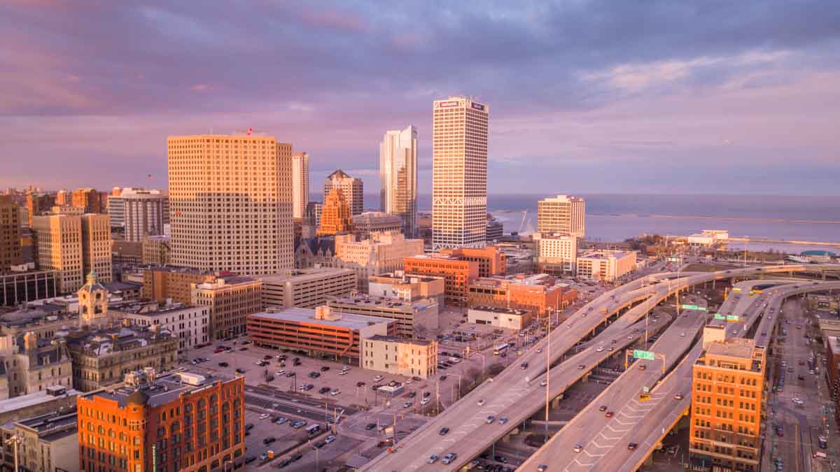 Midwest-Summer-getways-Milwaukee-WI-GettingStamped-2