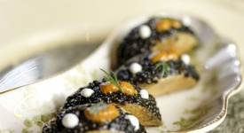 Caviar taco | Photo courtesy of the Cosmopolitan Las Vegas