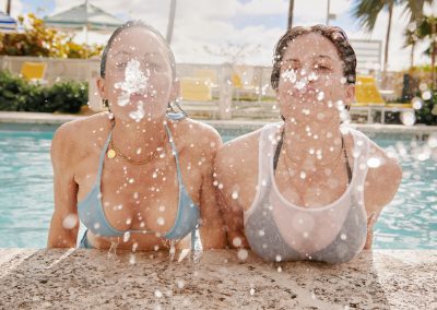 Couple-in-the-pool_Orbitz